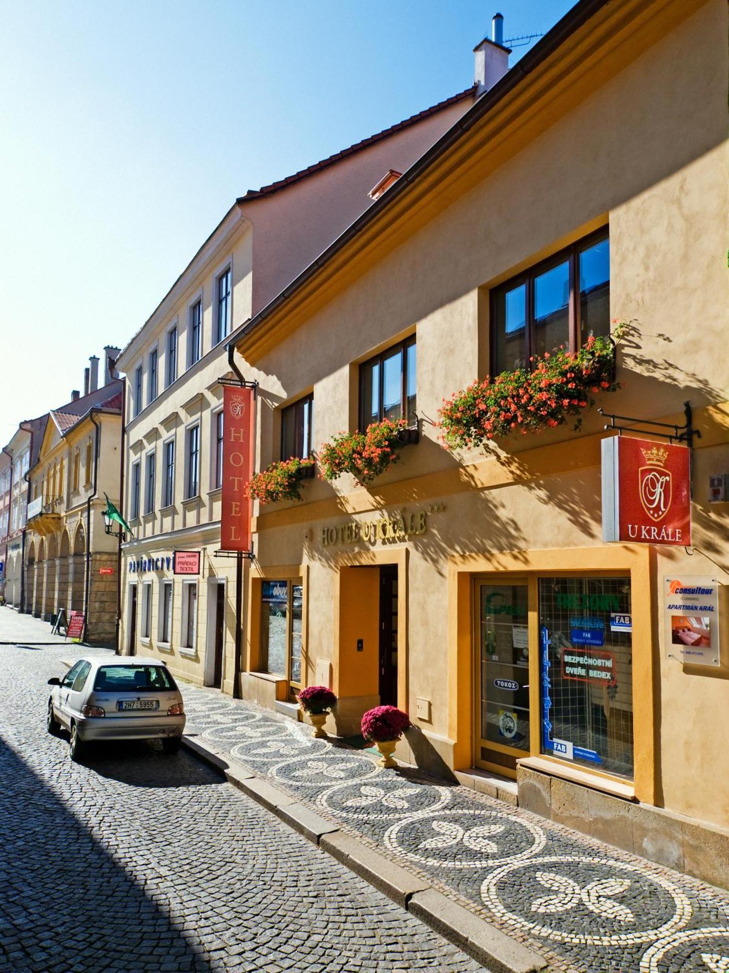 Hotel U Krale Jičín エクステリア 写真