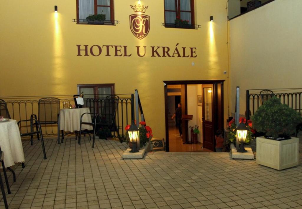 Hotel U Krale Jičín エクステリア 写真