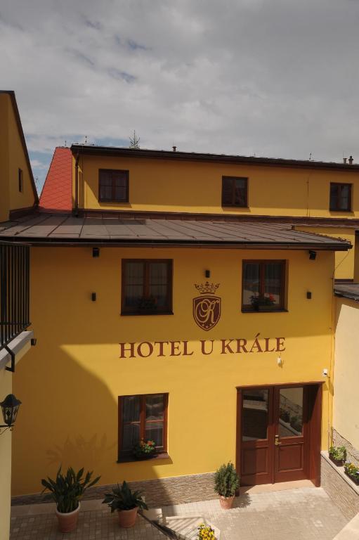 Hotel U Krale Jičín エクステリア 写真