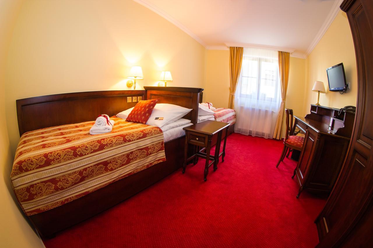 Hotel U Krale Jičín エクステリア 写真